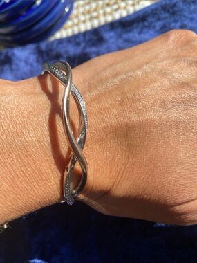 Sofia Vergara Sterling Silver 925  Diamond Twisted  Bangle Bracelet - Silver